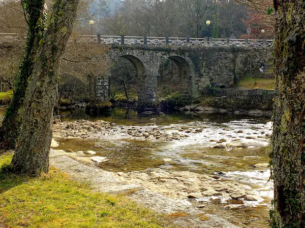 Puente de pontesampaio, localidad cercana a Redondela.